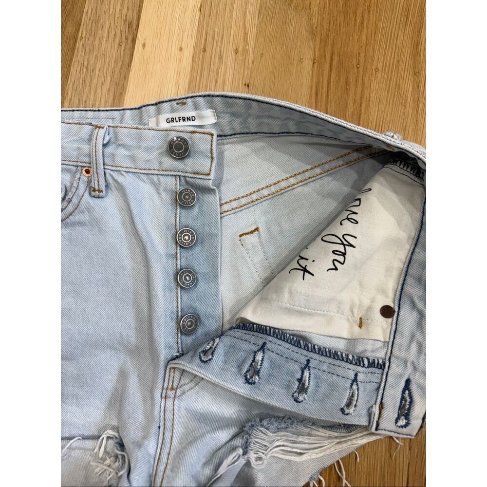 Grlfrnd Cindy Distressed Denim Shorts Size 26 - Picture 3 of 7